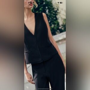 Zara tonal trim vest L